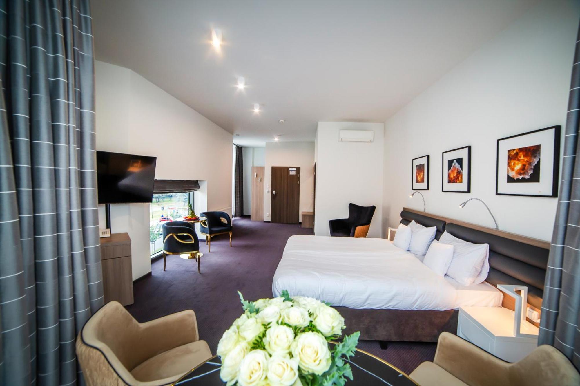 אינוברוקלאוו Hotel Saline מראה חיצוני תמונה